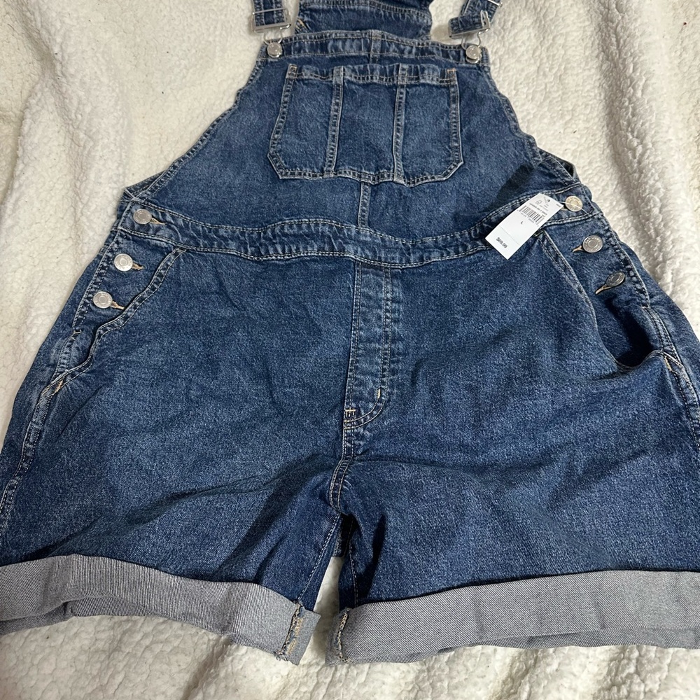 NWT GAP Denim Overall Shorts LG